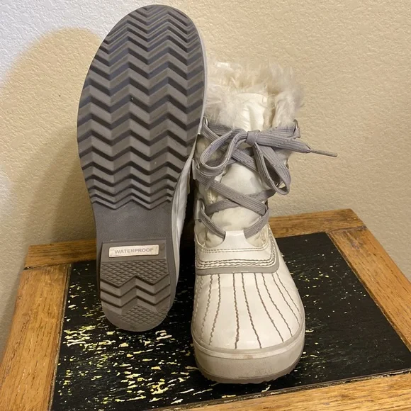 Sorel Torino waterproof boots - Picture 2 of 12